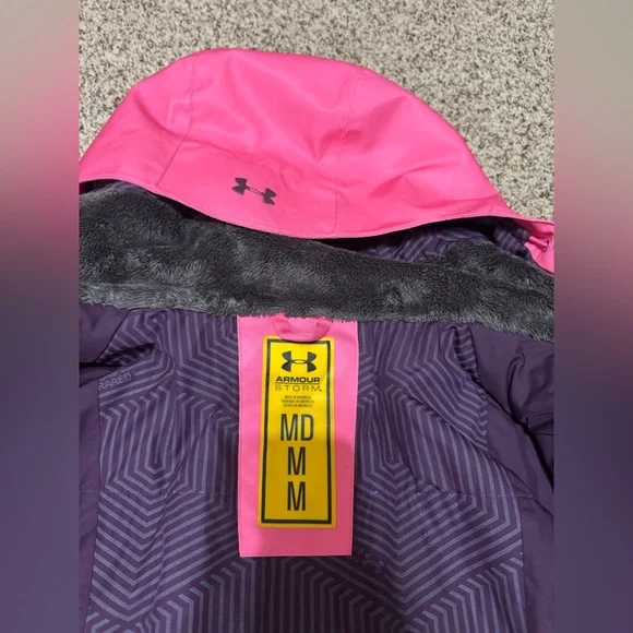 Under Armour Pink to Plum Ombre Hooded ski coat - Picture 5 of 6